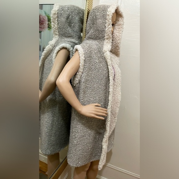 Oliver women Sherpa hooded vest with sparkles - Picture 7 of 14